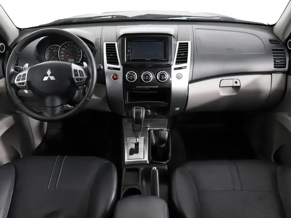 Mitsubishi Pajero Sport