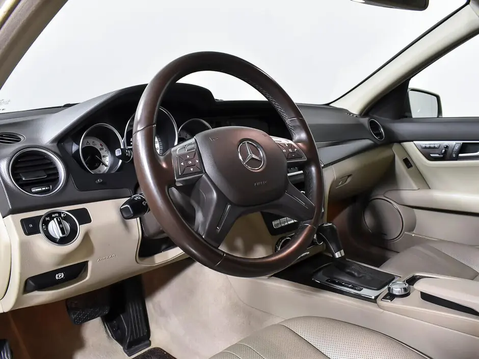 Mercedes-Benz C-Класс