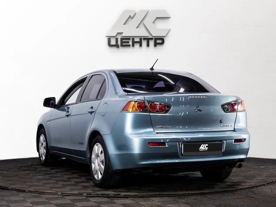 Mitsubishi Lancer