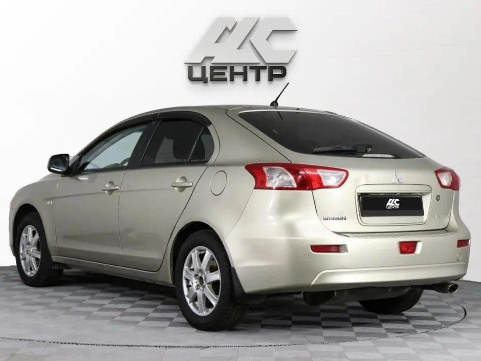 Mitsubishi Lancer