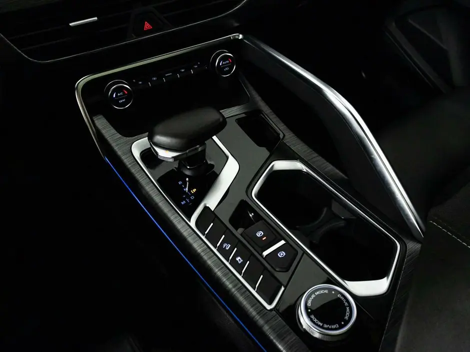 Geely Tugella