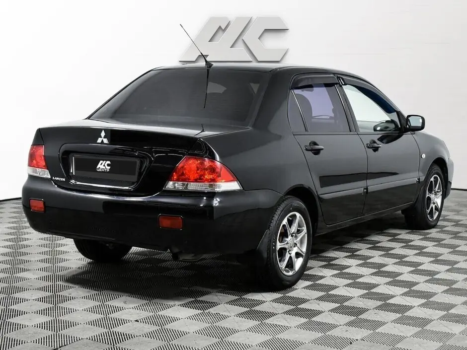 Mitsubishi Lancer