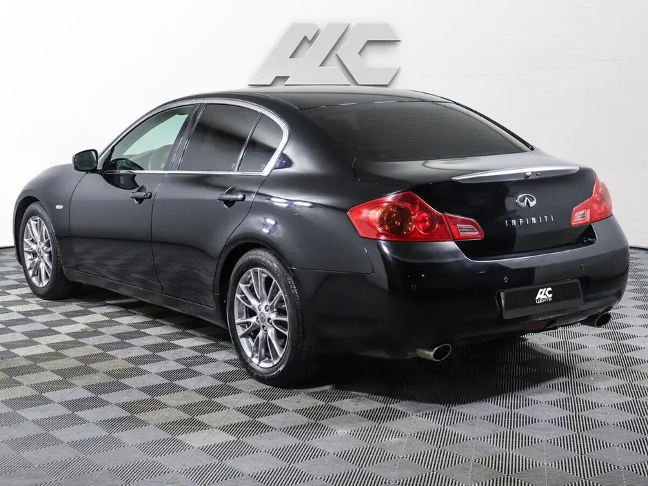 Infiniti G