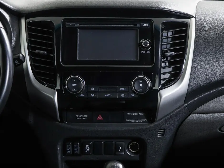 Mitsubishi L200