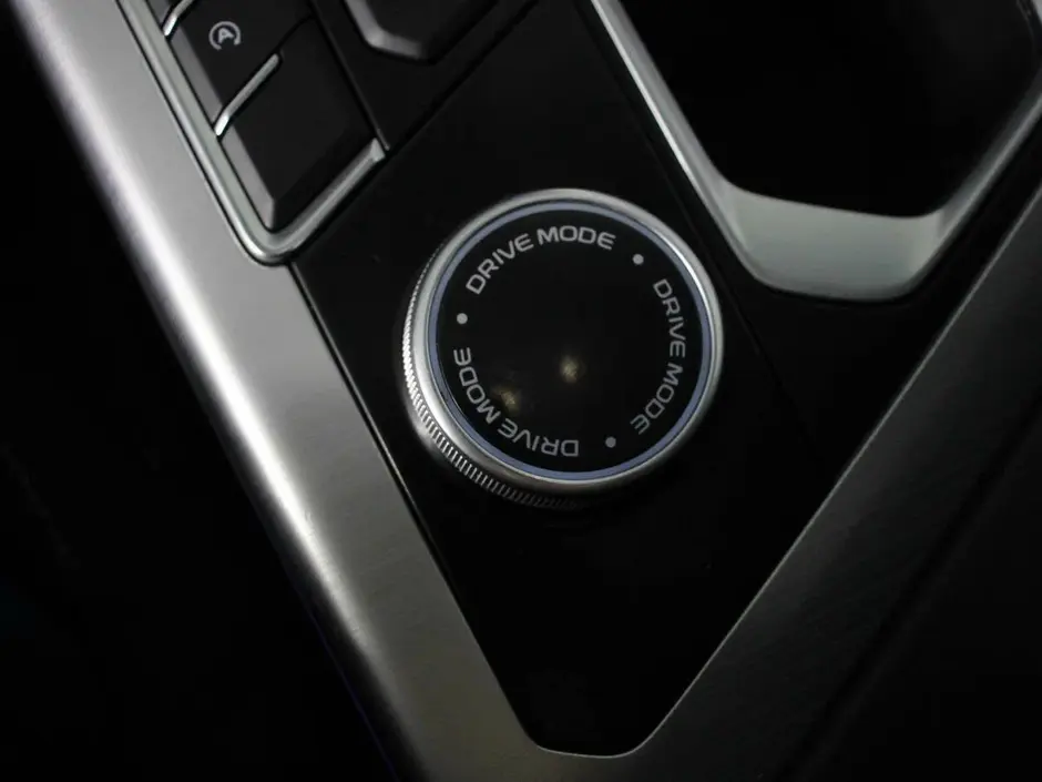 Geely Tugella