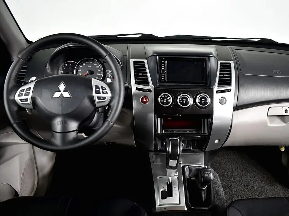 Mitsubishi Pajero Sport