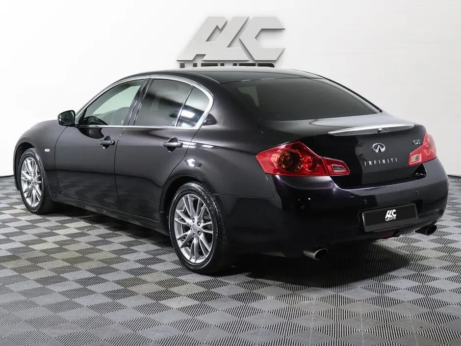 Infiniti G
