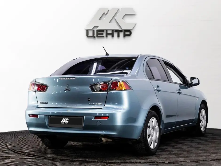 Mitsubishi Lancer