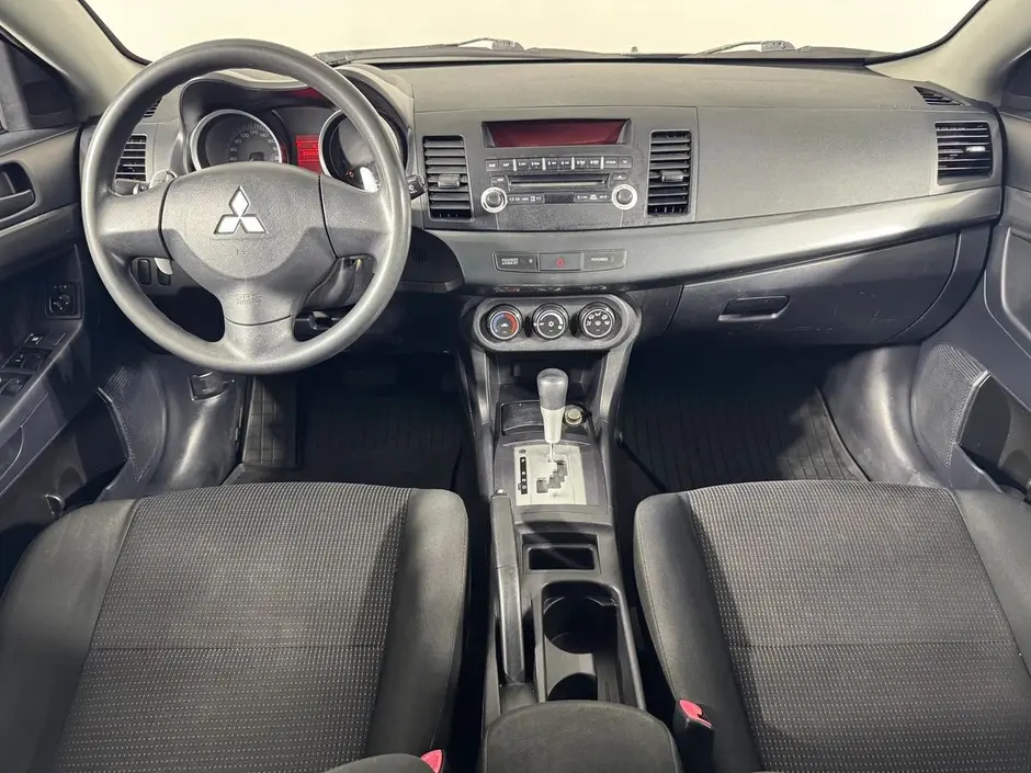 Mitsubishi Lancer