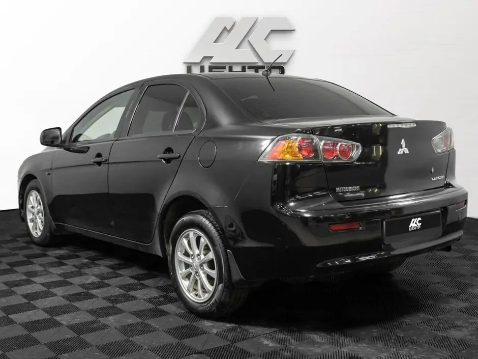 Mitsubishi Lancer