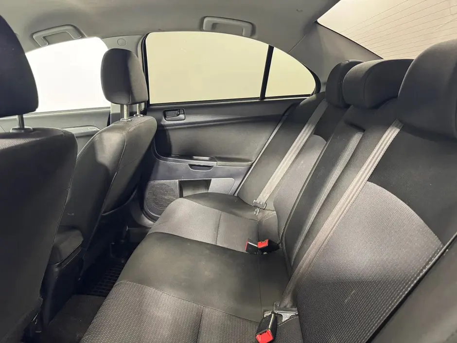 Mitsubishi Lancer