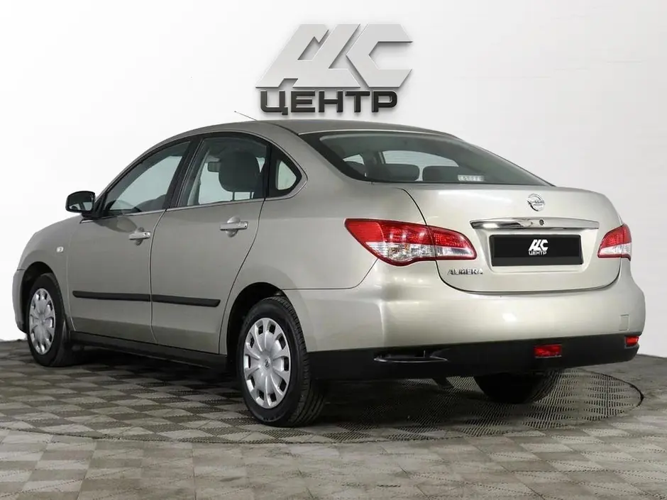 Nissan Almera