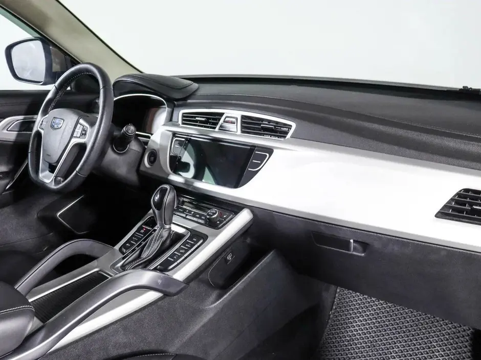 Geely Atlas