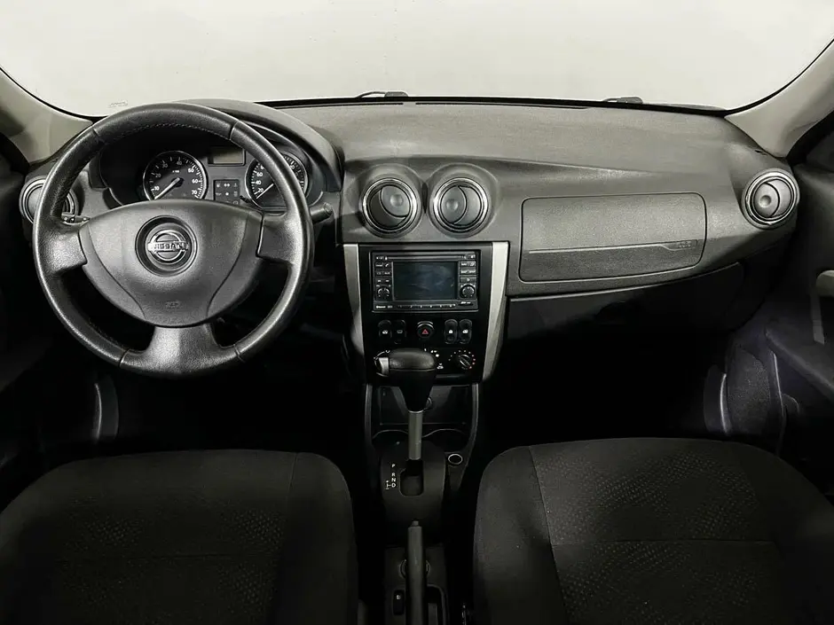 Nissan Almera