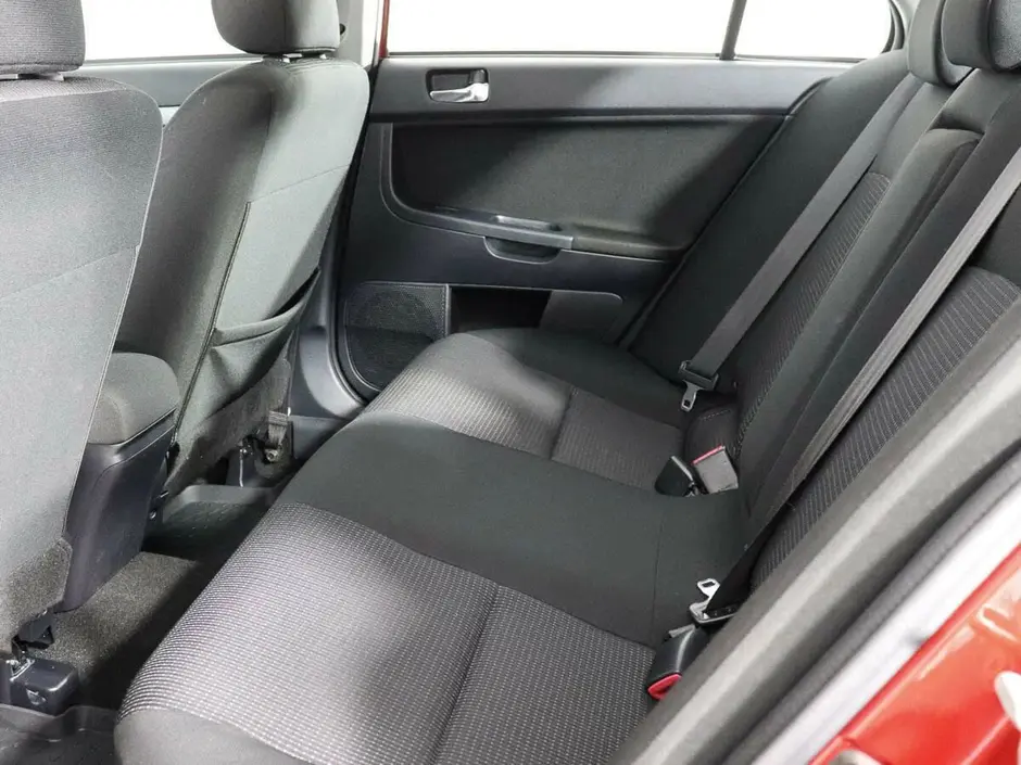 Mitsubishi Lancer