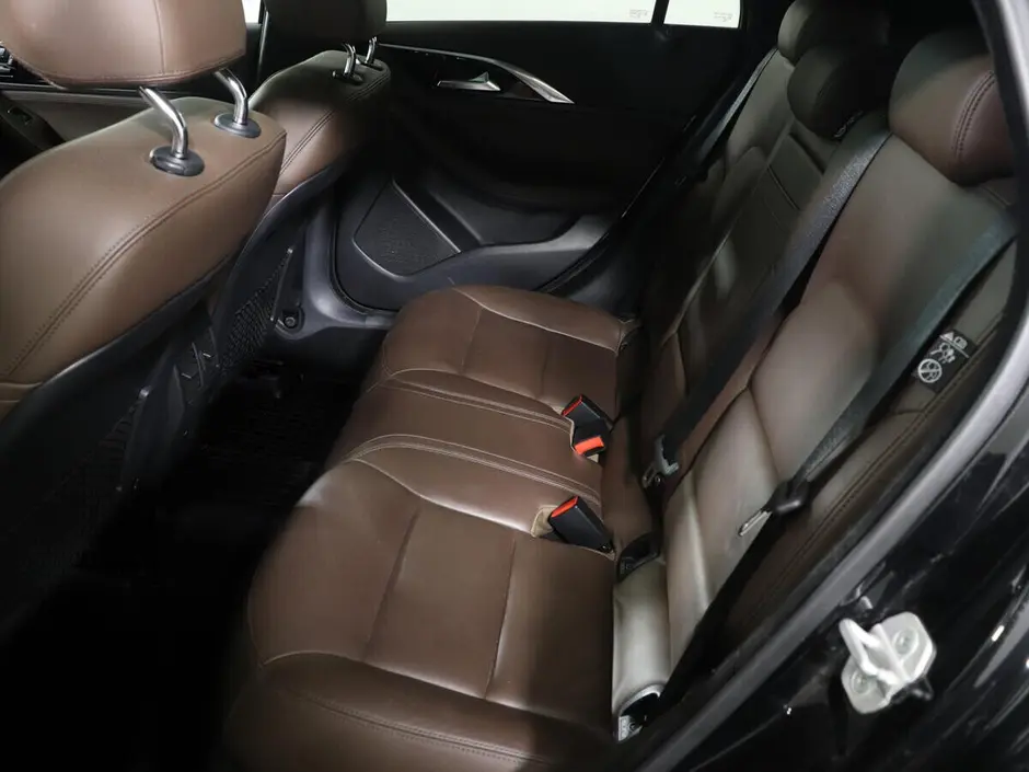 Infiniti Q30