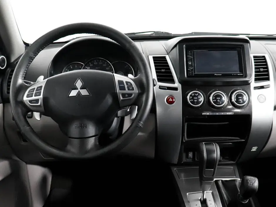 Mitsubishi Pajero Sport