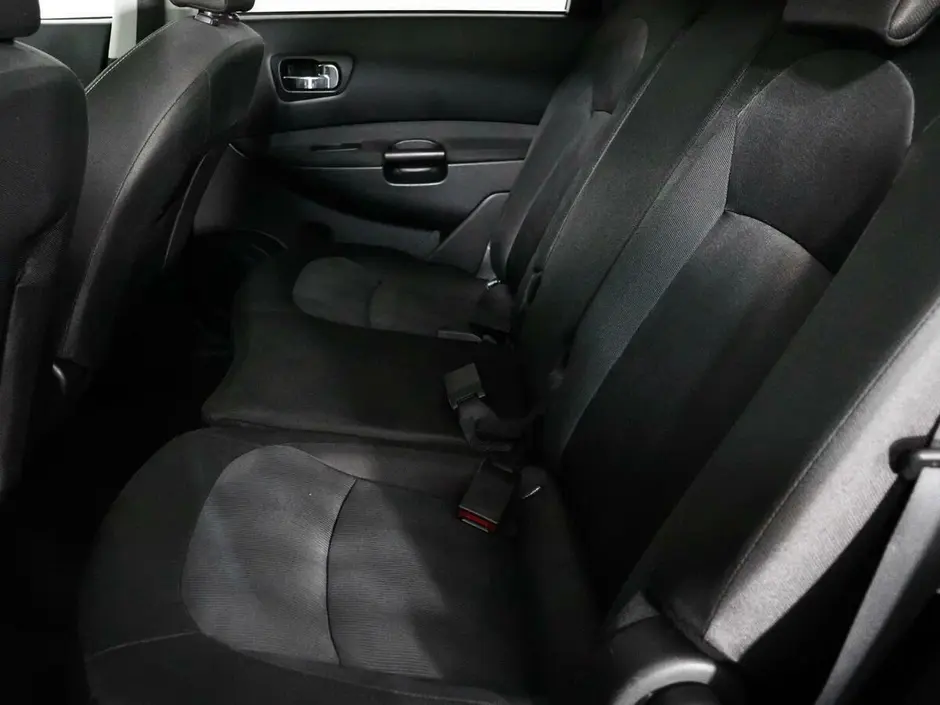 Nissan Qashqai+2
