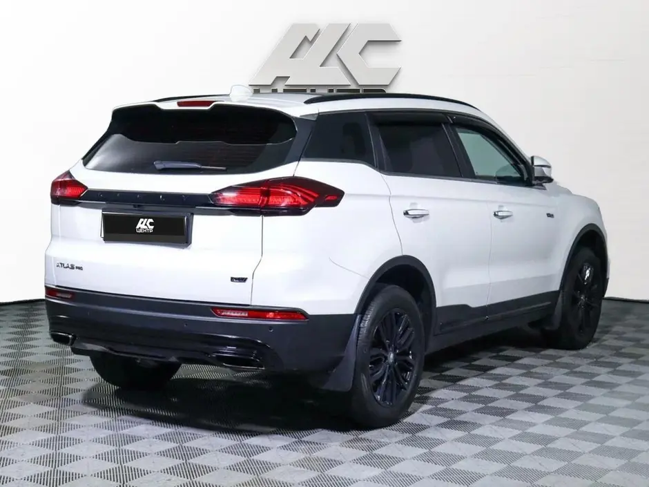 Geely Atlas Pro