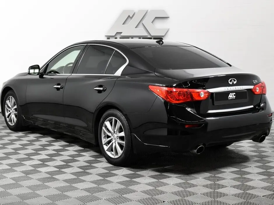 Infiniti Q50