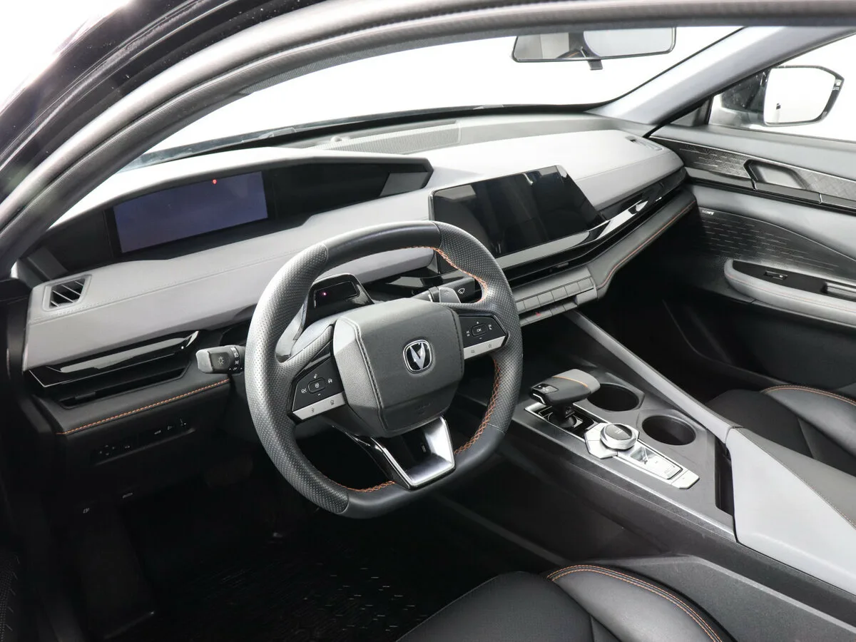 Changan UNI-V