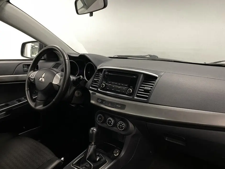 Mitsubishi Lancer