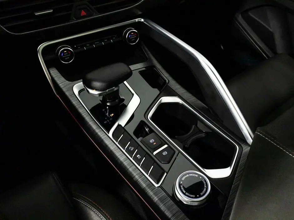 Geely Tugella