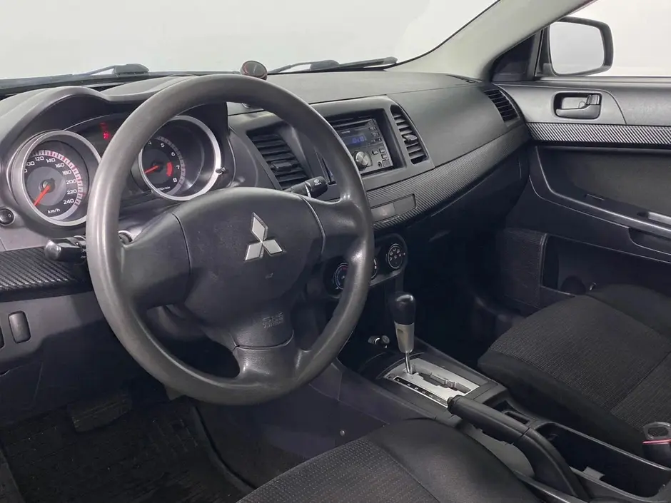 Mitsubishi Lancer