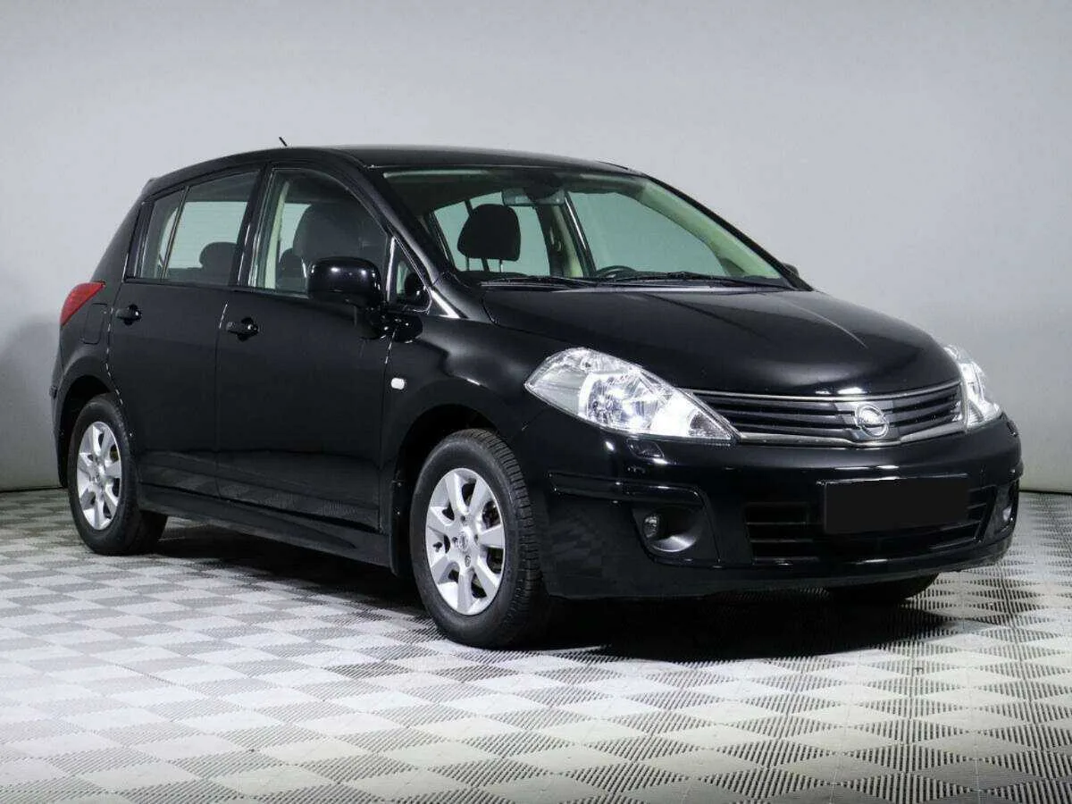 Nissan Tiida