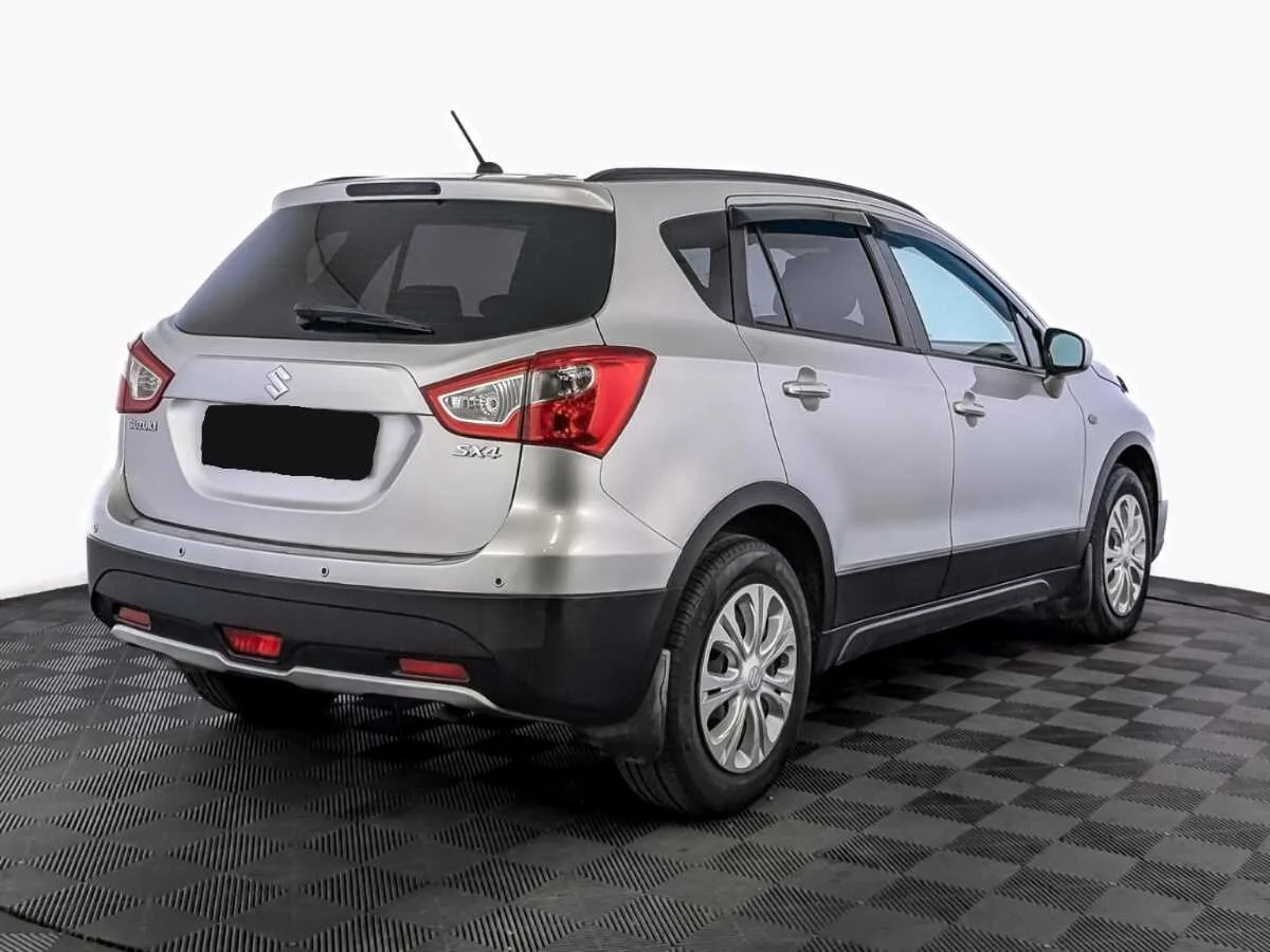 Suzuki SX4
