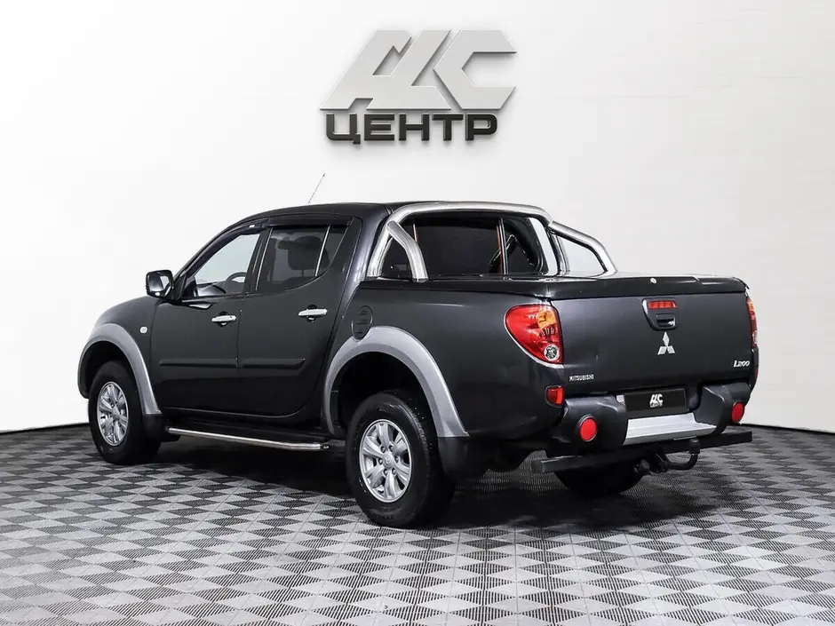 Mitsubishi L200