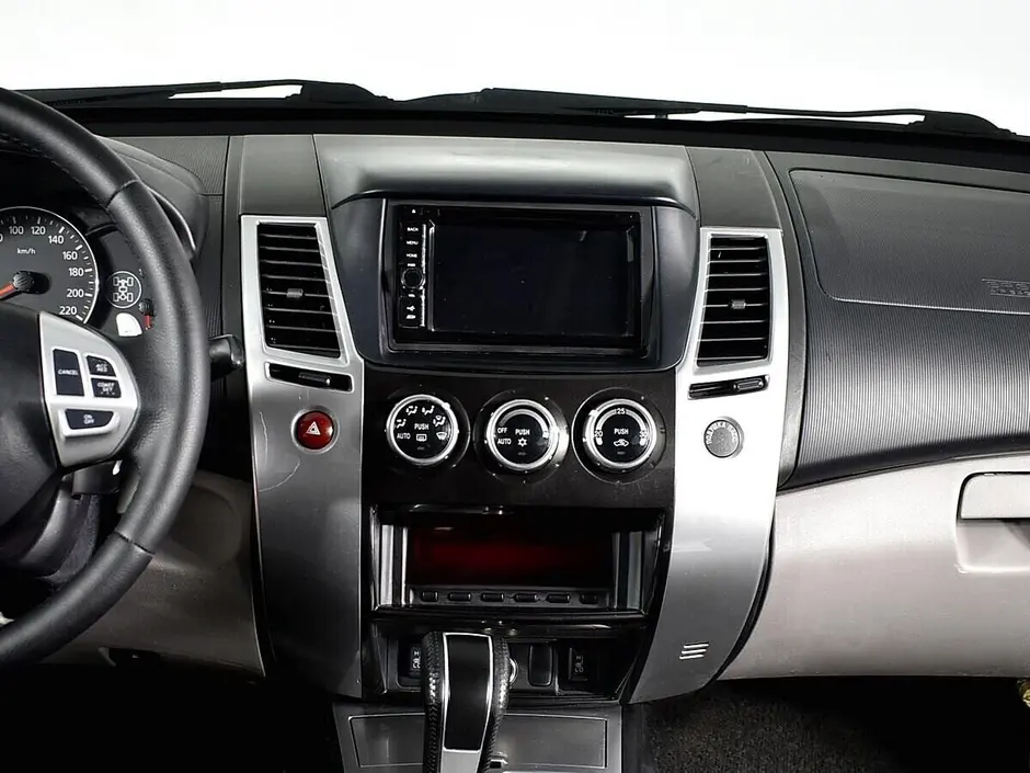 Mitsubishi Pajero Sport