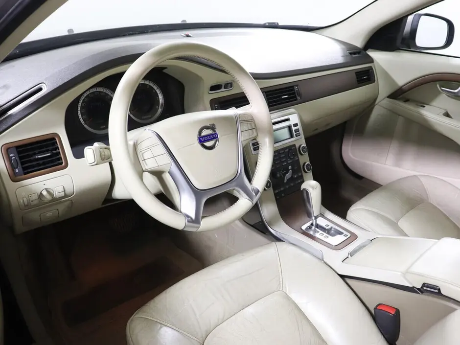 Volvo S80