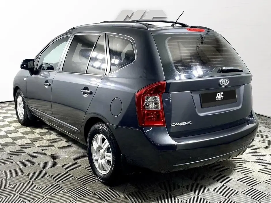Kia Carens
