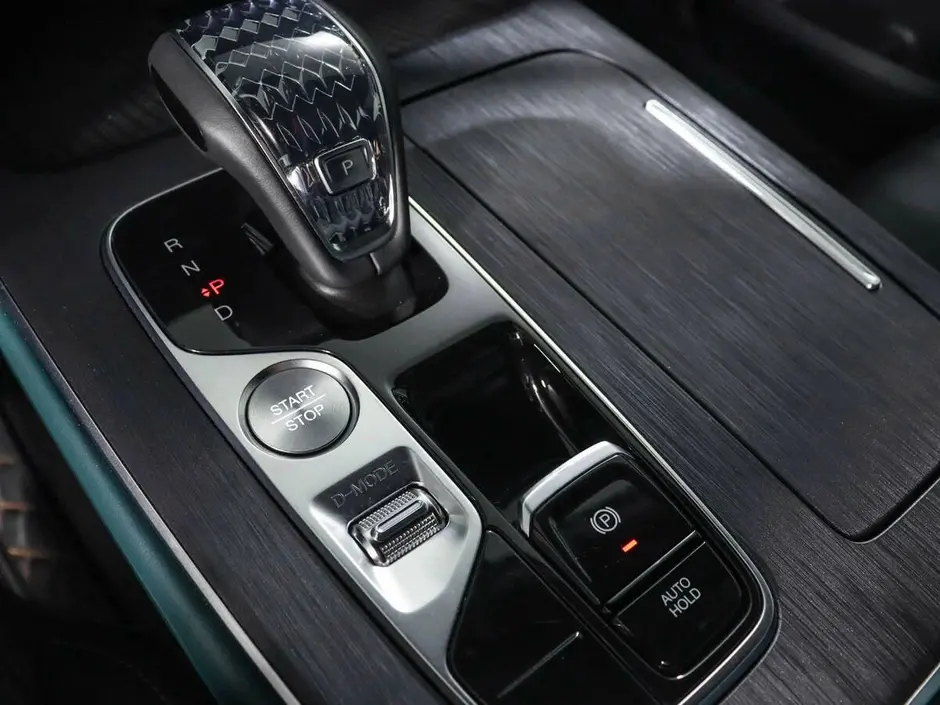 GAC GS8