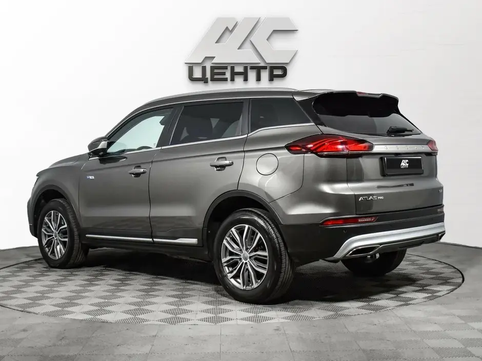 Geely Atlas Pro