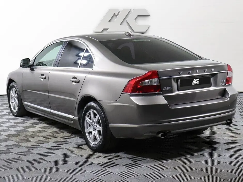 Volvo S80