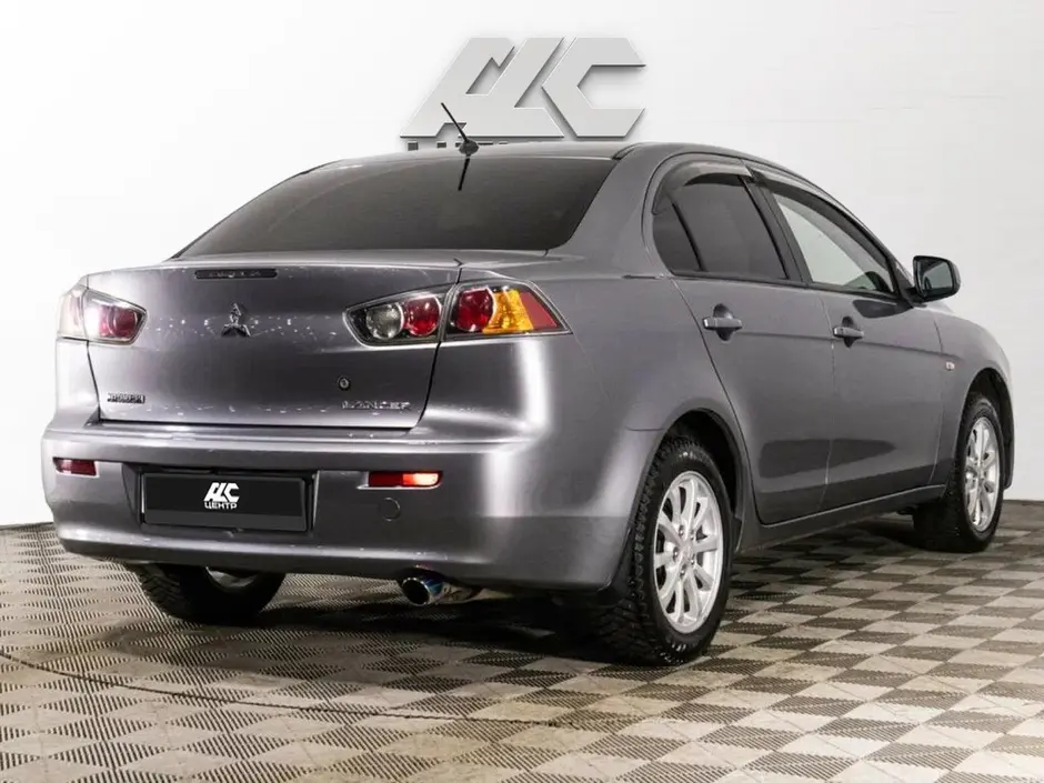 Mitsubishi Lancer