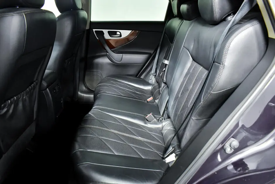 Infiniti QX70