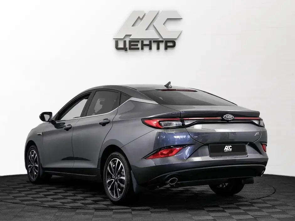 JAC J7