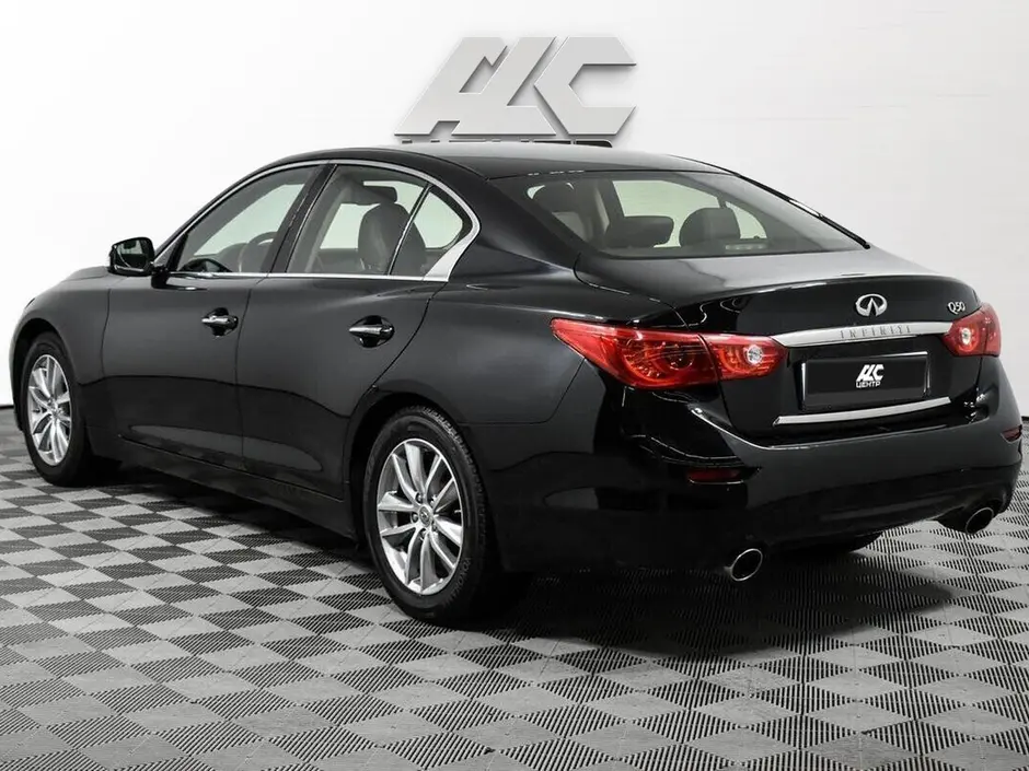 Infiniti Q50