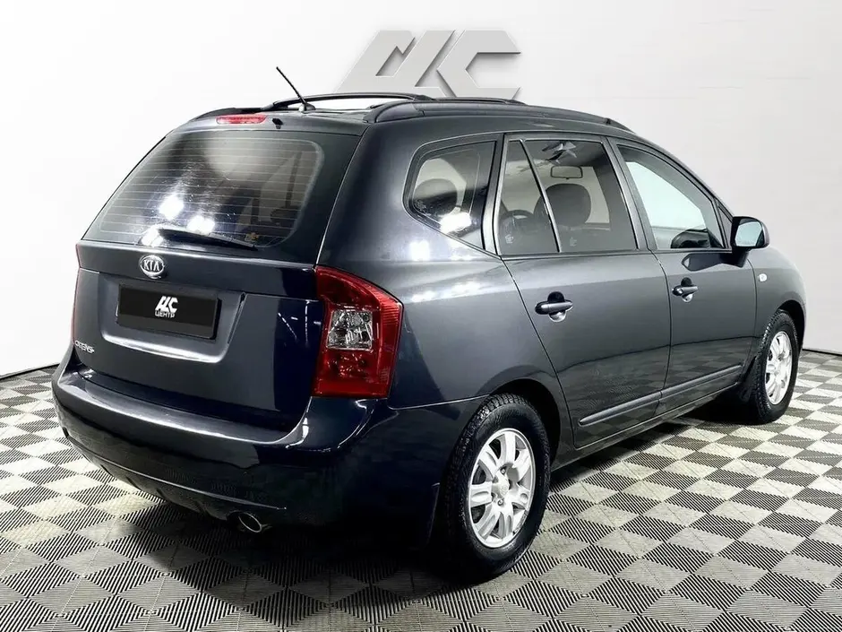Kia Carens