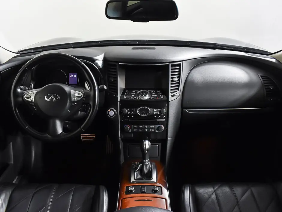 Infiniti QX70