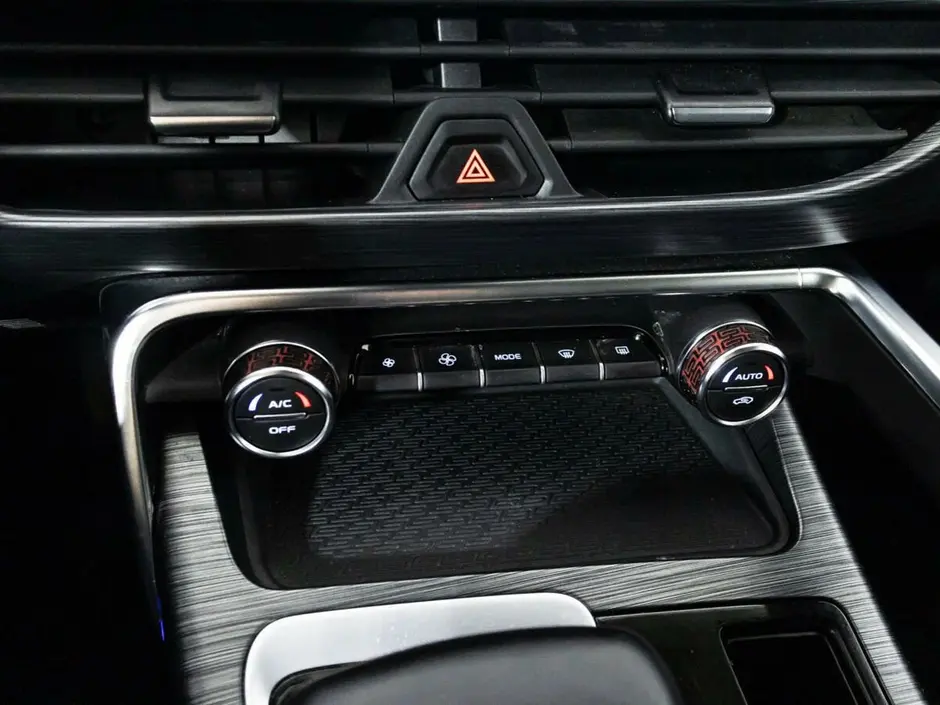 Geely Tugella