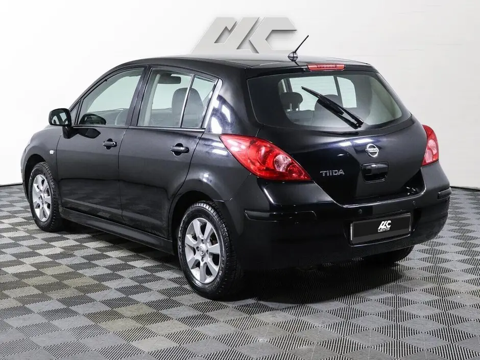 Nissan Tiida