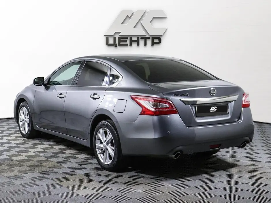 Nissan Teana
