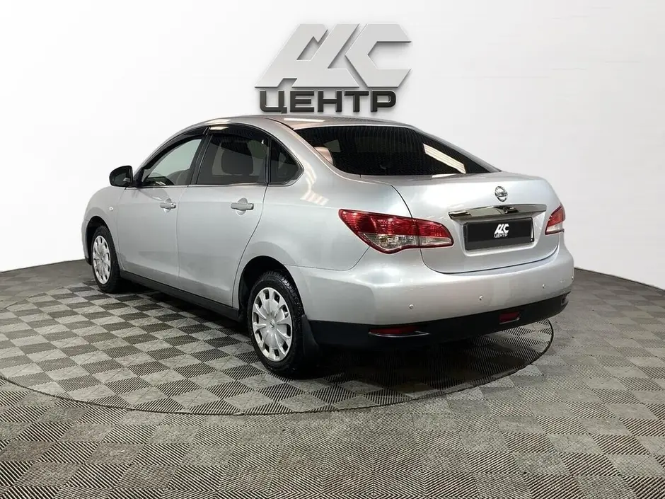 Nissan Almera