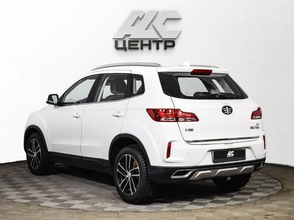 FAW Besturn X40