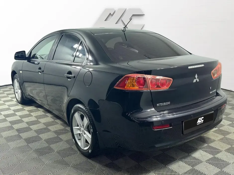 Mitsubishi Lancer