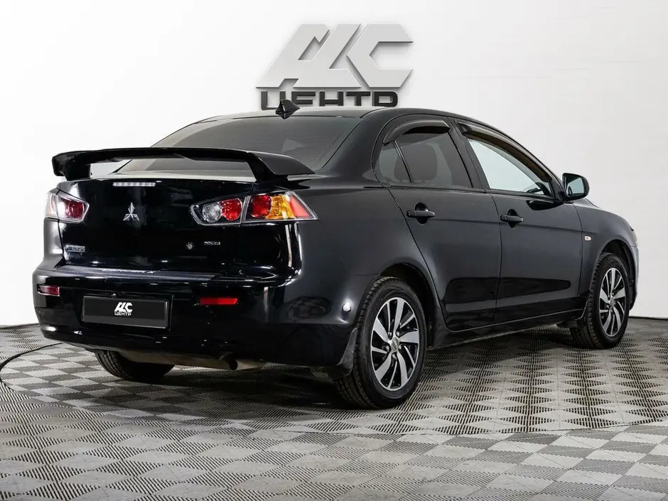 Mitsubishi Lancer